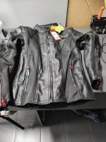 Куртка кожаная  MOTEQ LIBERTY, черный S, новая (потертость)