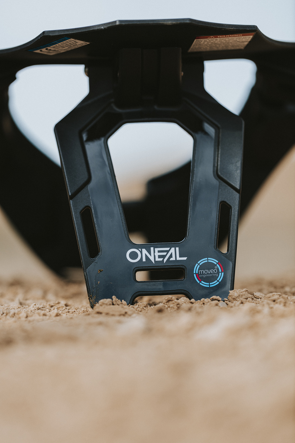 Новинка - защита шеи ONEAL Tron