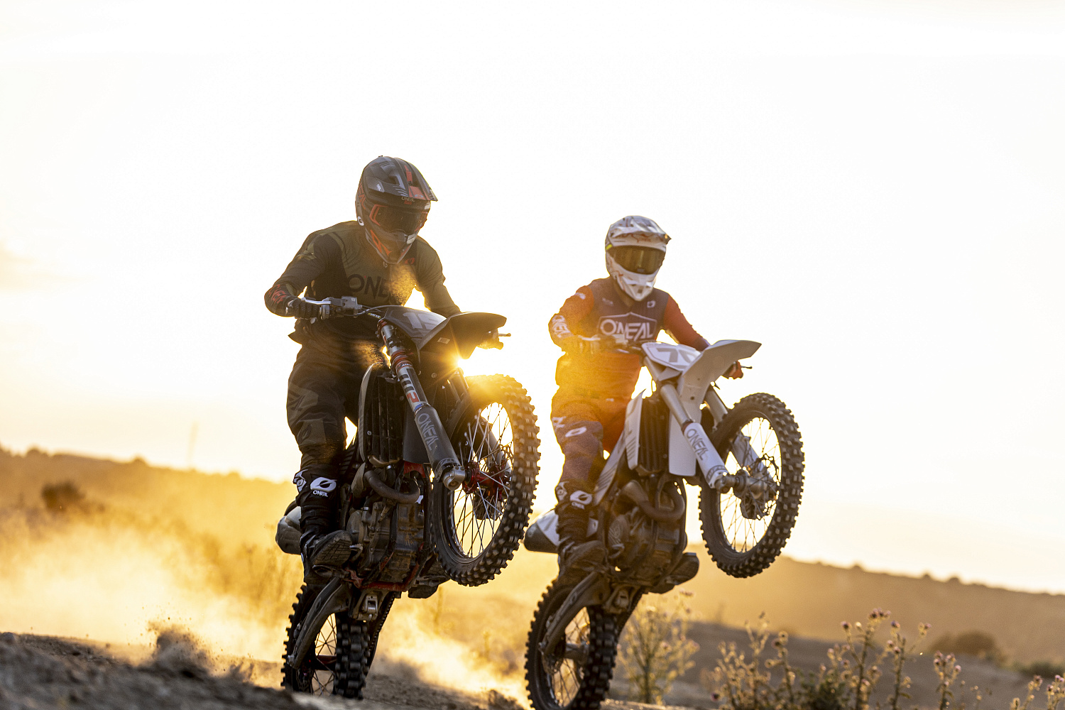 Скидка до 40% на кроссовую экипировку O'NEAL 