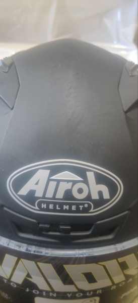 Шлем интеграл Airoh Valor, мат., черный, XL витринный образец